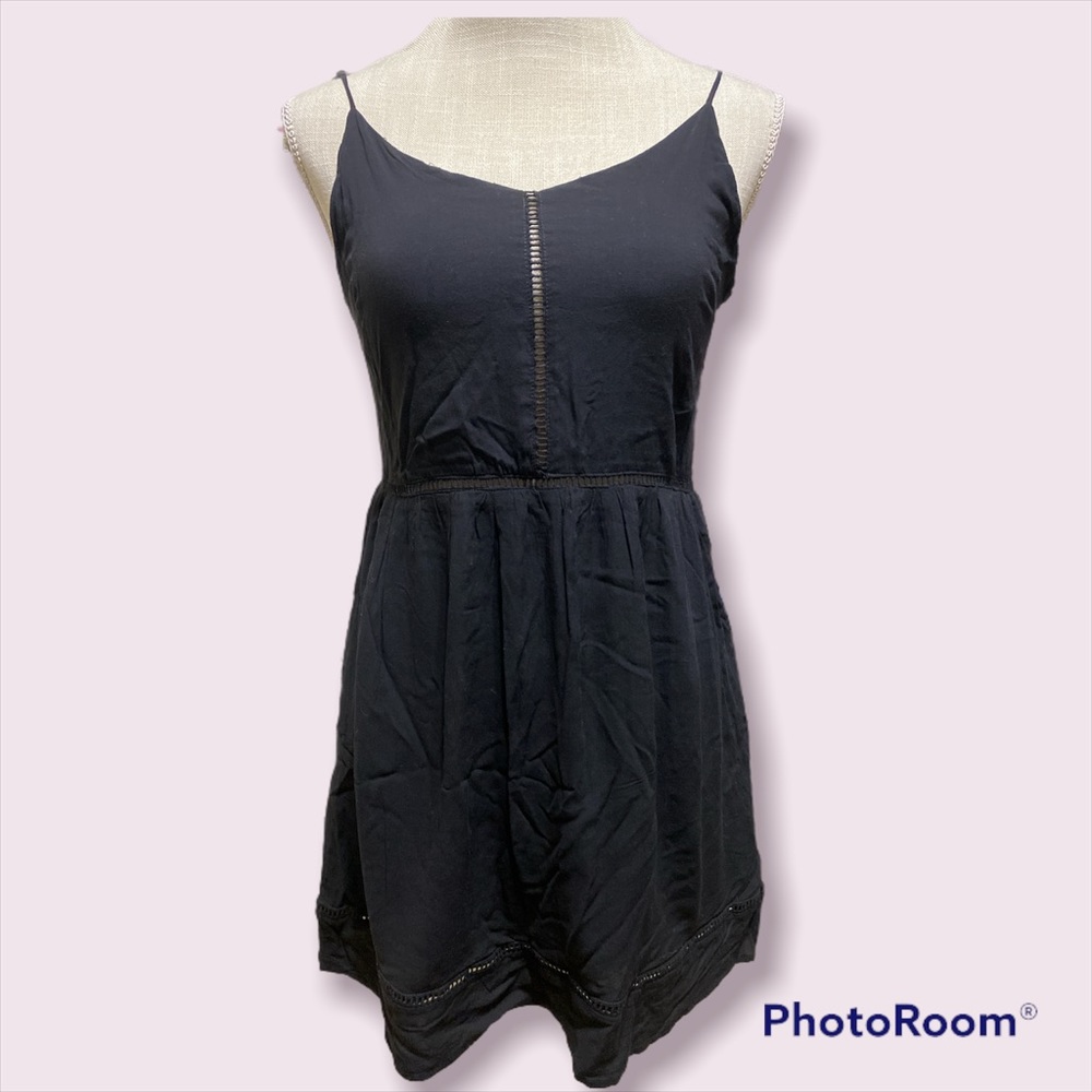 Traded* Beautiful Black Peek -A- Boo Mini Dress - Picture 1 of 6